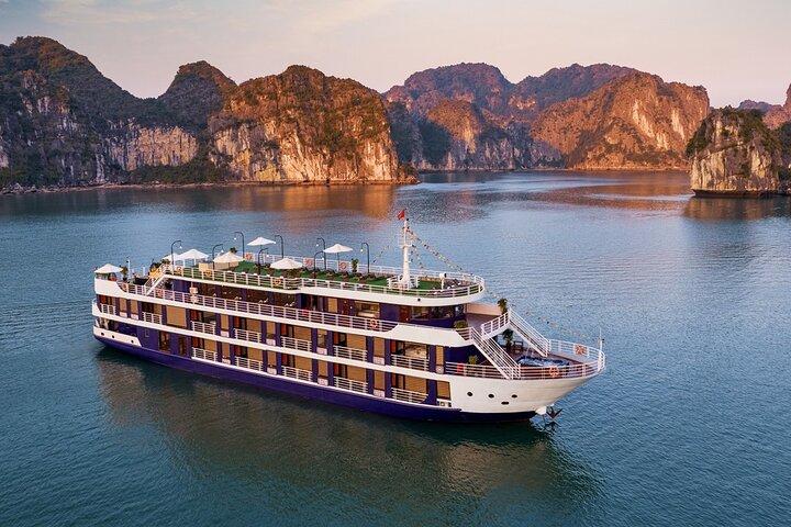 Lan Ha bay Luxury Cruise 2D / 1N：カヤック、自然のままの場所でのスイミング-ベストレート