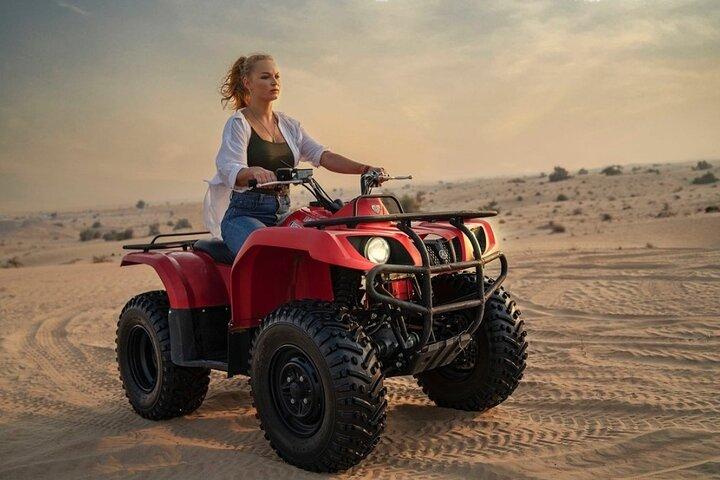 Ochtendwoestijnsafari met quad