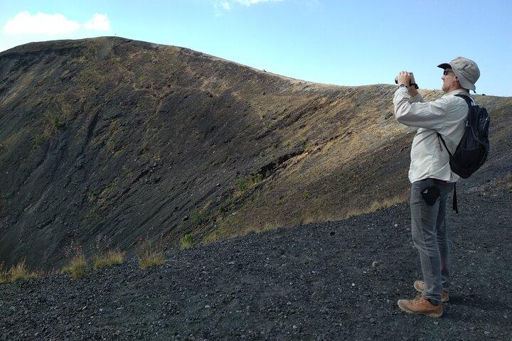 パリクティン火山クレータープライベートツアー