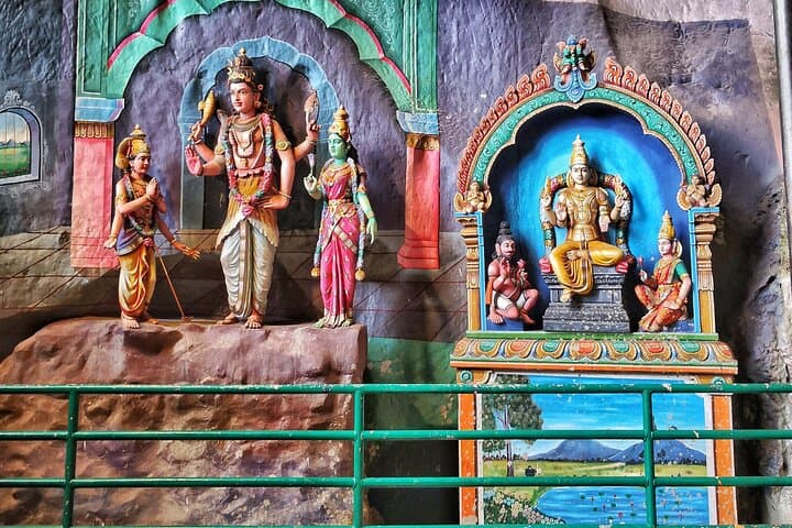 Kuala Lumpur Suburbs Batu Caves Half-Day Tour (SIC/Shared Tour)