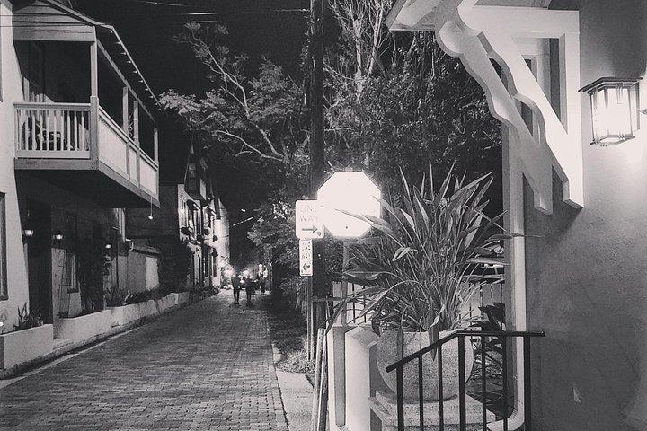 Spirits with the Spirits haunted pub crawl - drinks included