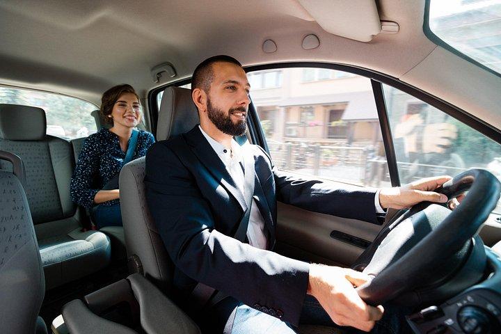 Privat transfer: Central Marrakech til Casablanca Lufthavn