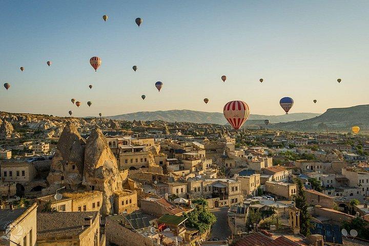 2 Days 1 Night Cappadocia Tour from Istanbul by Plane With Optional Balloon Ride