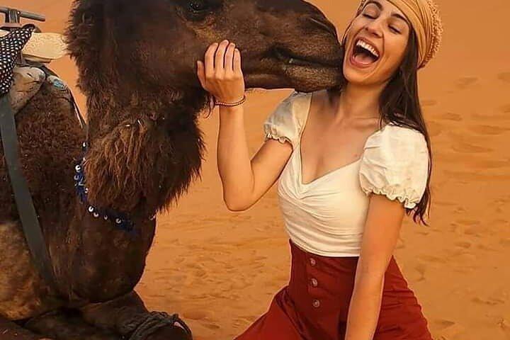 Tour de 4 días y 3 noches por el desierto desde Marrakech a Merzouga