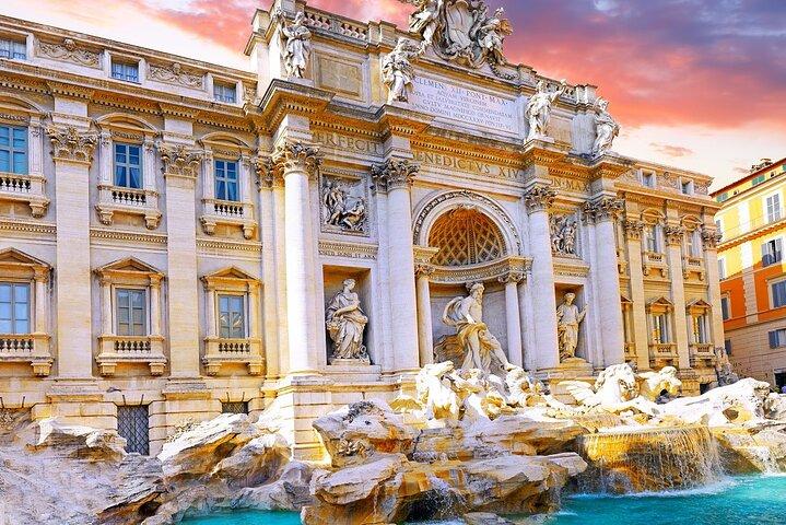 Recogida en el aeropuerto privado + Tour de Roma + Traslado a Civitavecchia