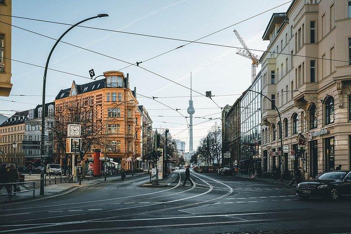 ベルリン市内中心部からベルリン ブランデンブルク空港へのベルリン プライベート送迎