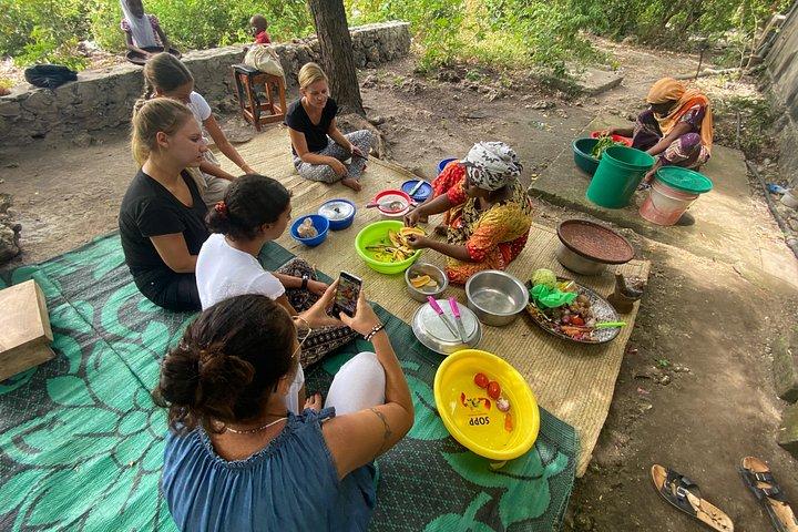 Spice tour and cooking class (local food)