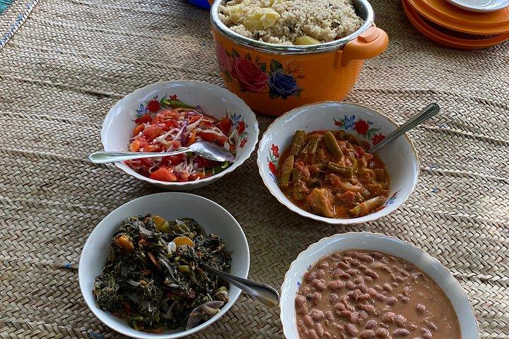 Spice tour and cooking class (local food)