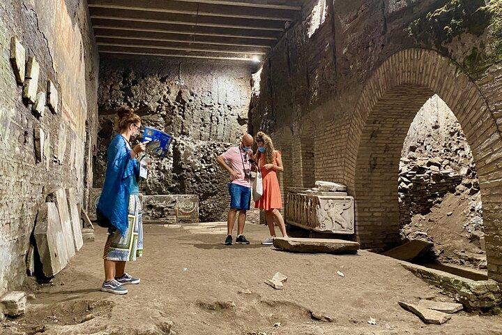 Tour privado de las gemas ocultas y los subterráneos de Trastevere