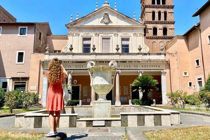 Tour privado de las gemas ocultas y los subterráneos de Trastevere