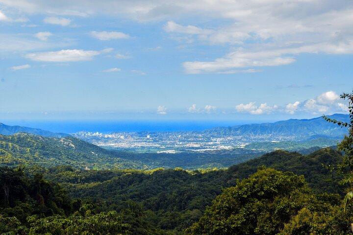 コーヒーとココアワークショップを備えたミンカでの1日ハイキングツアー