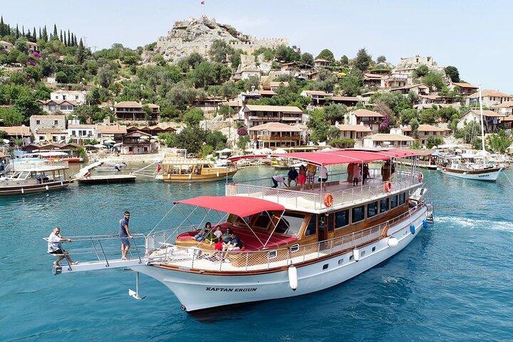 Excursion en bateau partagée dans la ville engloutie de Kekova, déjeuner compris