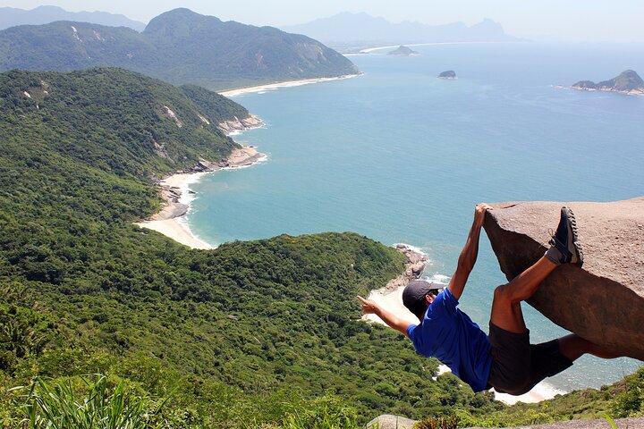 Pedra do Telegrafo ハイキング ツアー - (Telegraph's Rock)