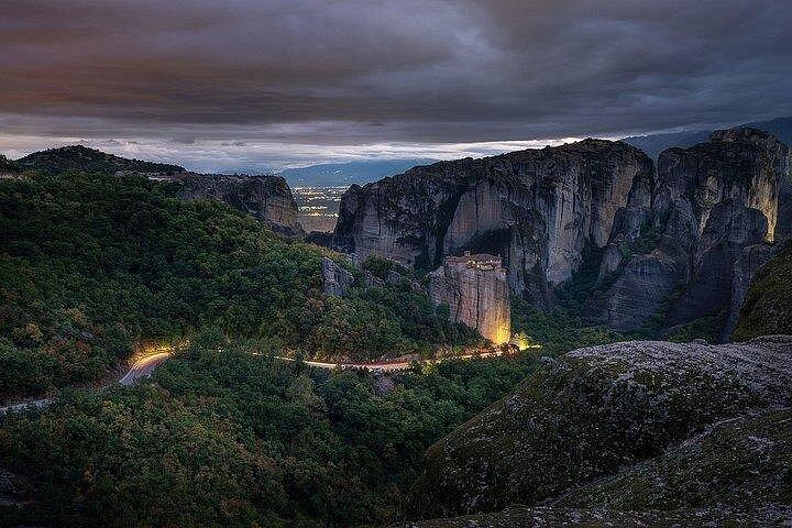 2-Day Private Tour to Delphi and Meteora from Athens
