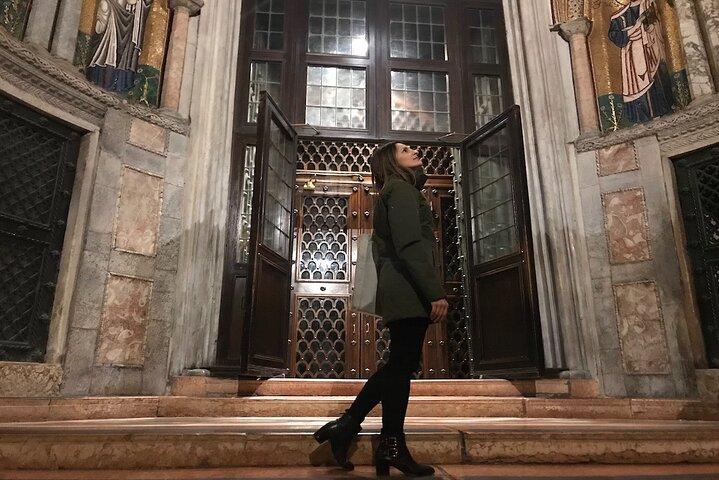 Private Dogenpalast & Markusdom After Hours Night Tour