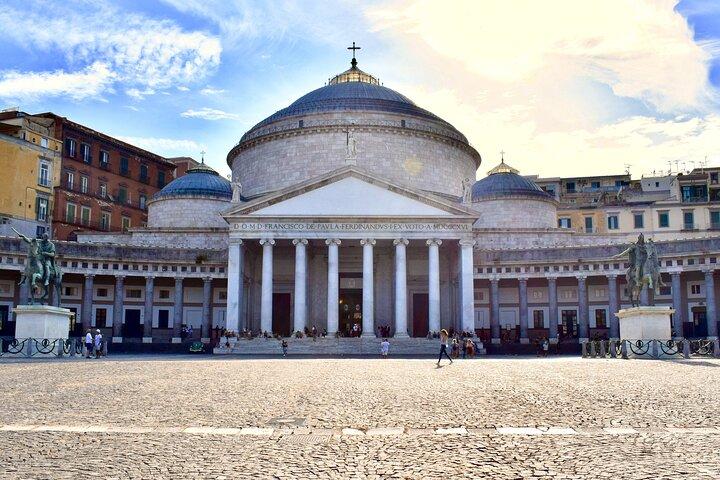 Naples Walking Tour och Street Food Market