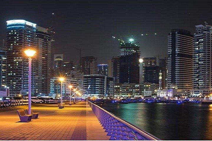 Visite panoramique privée de la ville de Dubaï avec vue nocturne