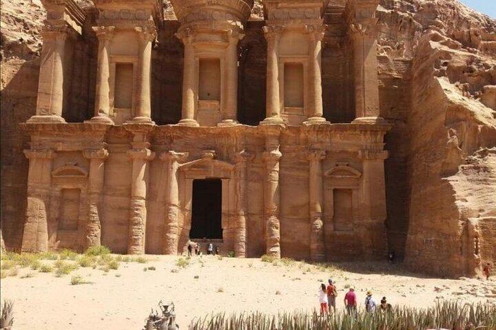 Amman to Petra round trip