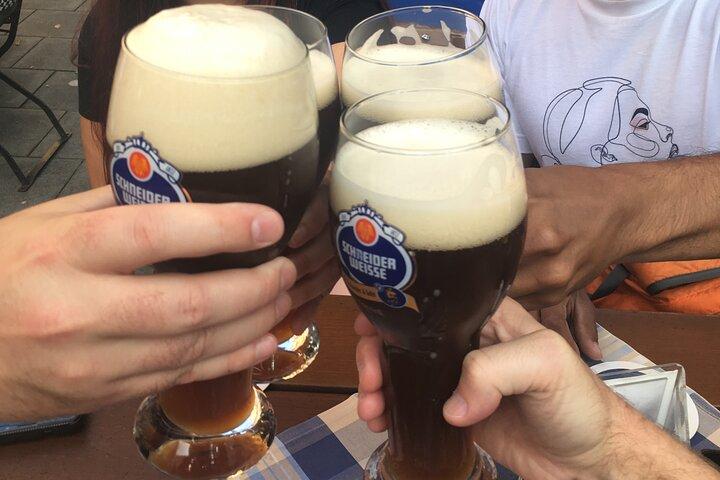 O ULTIMATE Beer and Schnapps Day-Drinking Tour de Munique