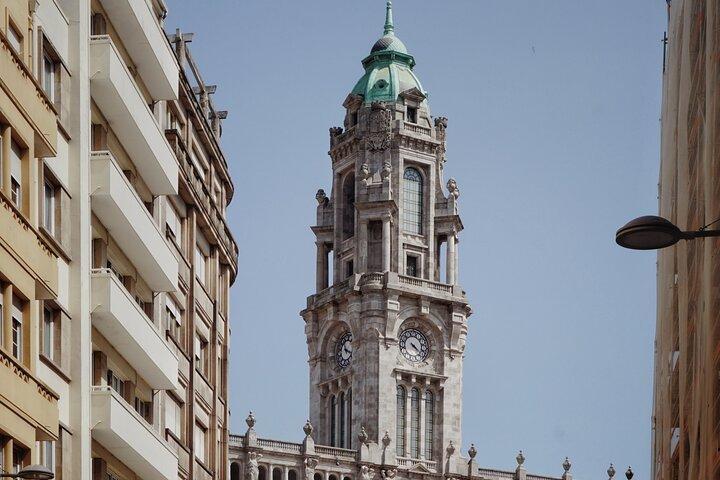 Porto Begeleide tour naar het historische centrum op een Tuk Tuk