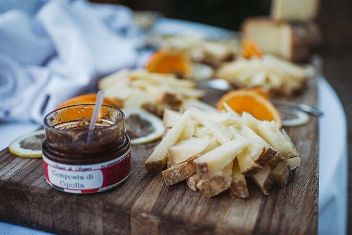 Saboreie a excursão gastronômica e vinícola de Siena