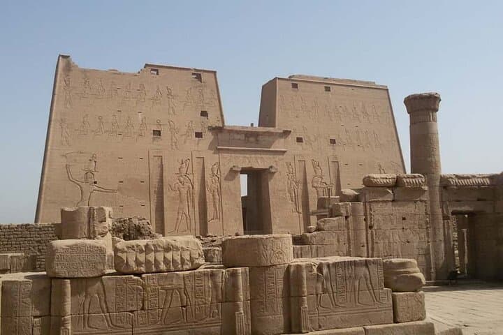 Aswan, Edfu, and Kom Ombo Private Full-Day Tour from Luxor by Road and Rail