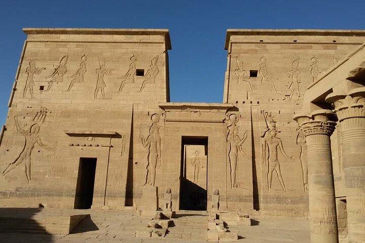 Excursión privada de un día a Edfu, Kom Ombo y Asuán desde Luxor