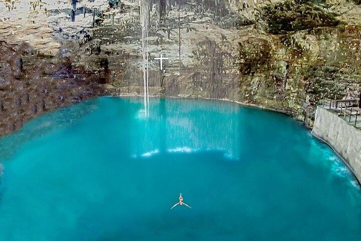 Chichen-Itza de dia inteiro com excursão Cenote e Valladolid