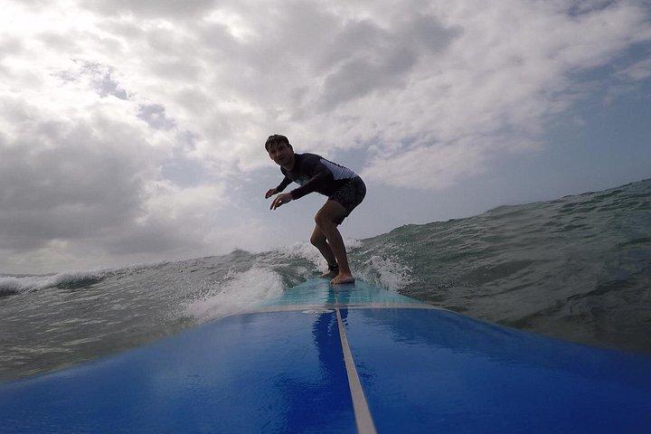 オアフ島ノースショアでのプライベート サーフィン レッスン