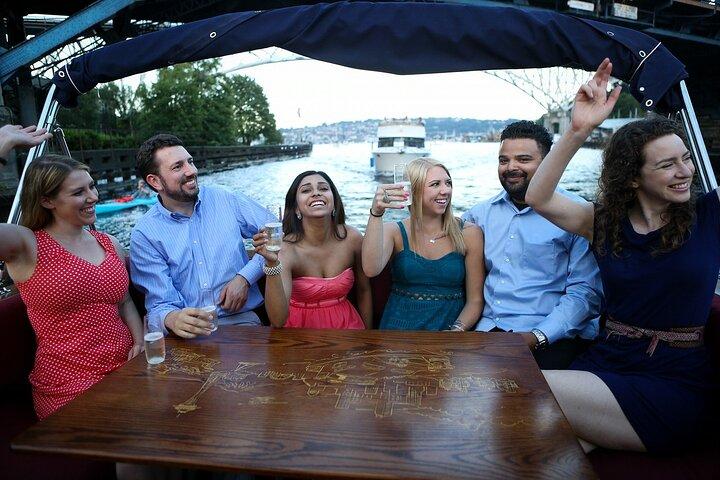 Croisière touristique sociale d'une heure - BYOB !
