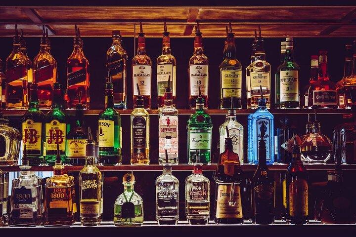 Tour privato gay arcobaleno di mezzanotte