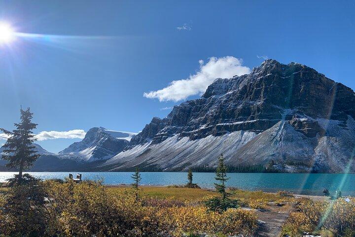 Tour privado para hasta 24 invitados de Lake Louise y Icefield Parkway