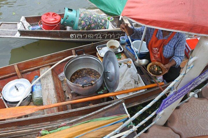 De Bangkok: Thaka Floating Market
