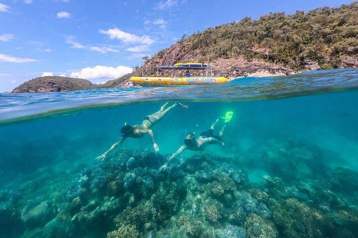 Rafting sull'oceano: Whitehaven Beach, snorkeling e belvedere sull'ingresso della collina