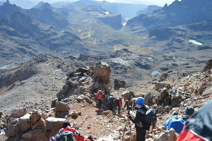 5 Tage Mount Kenya Klettern über die Sirimon Route