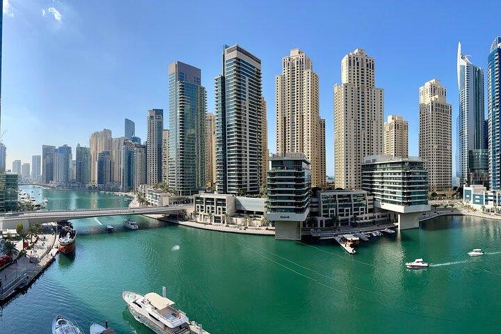 Private moderne Stadtrundfahrt durch Dubai mit Fotostopp am Burj Khalifa