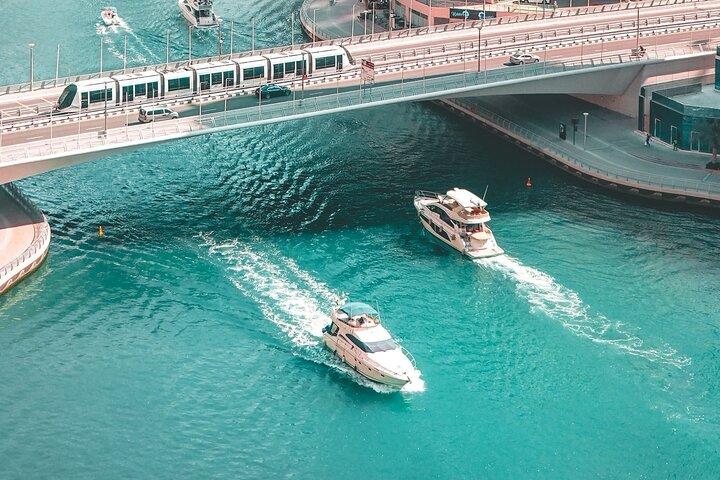 Private moderne Stadtrundfahrt durch Dubai mit Fotostopp am Burj Khalifa