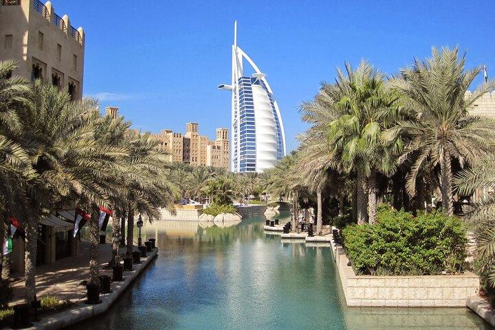 Private moderne Stadtrundfahrt durch Dubai mit Fotostopp am Burj Khalifa