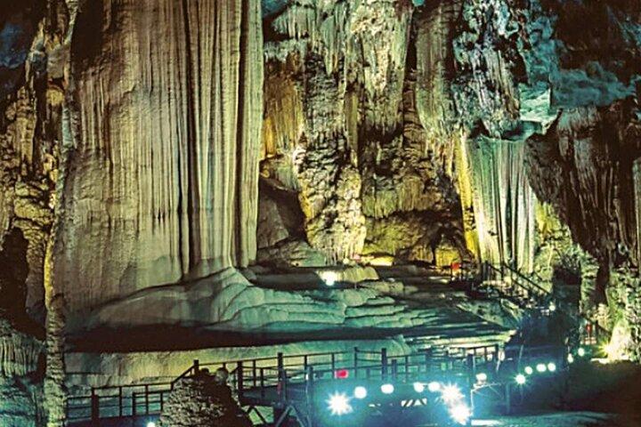 Phong Nha Cave og Paradise Cave Tour