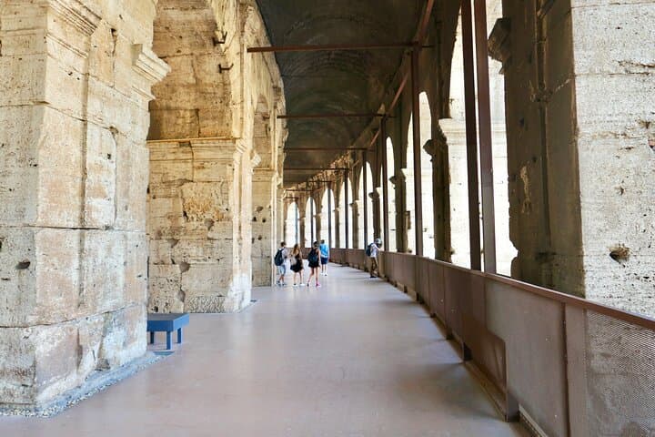 Small-Group Guided Tour of the Colosseum with Roman Forum