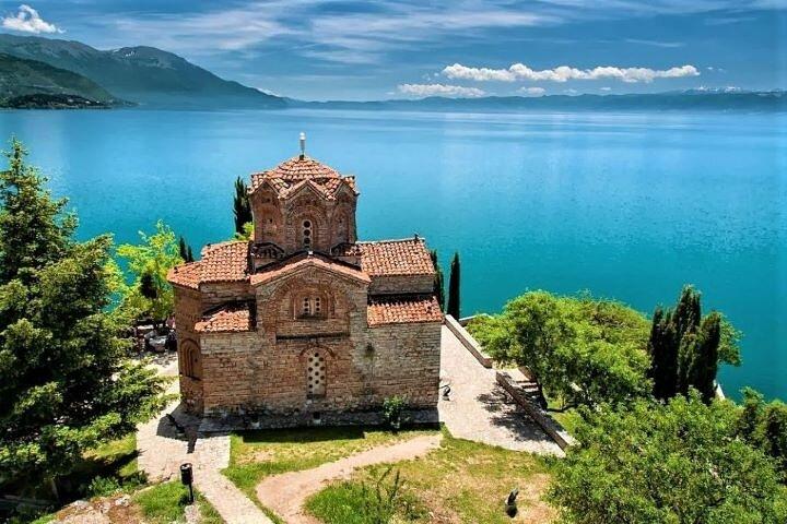 Tour de 2 días a Kosovo y Macedonia del Norte desde Tirana