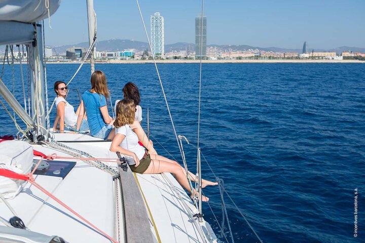 Chill Out Sailing from Barcelona - Private Tour