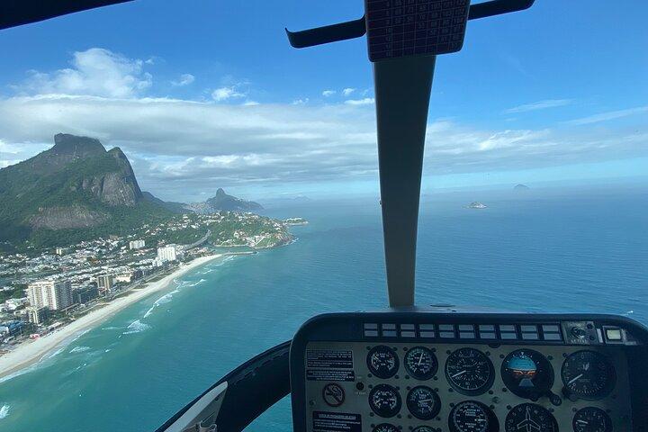 Passeio de Helicóptero de 25 a 30min com serviço de Transfer