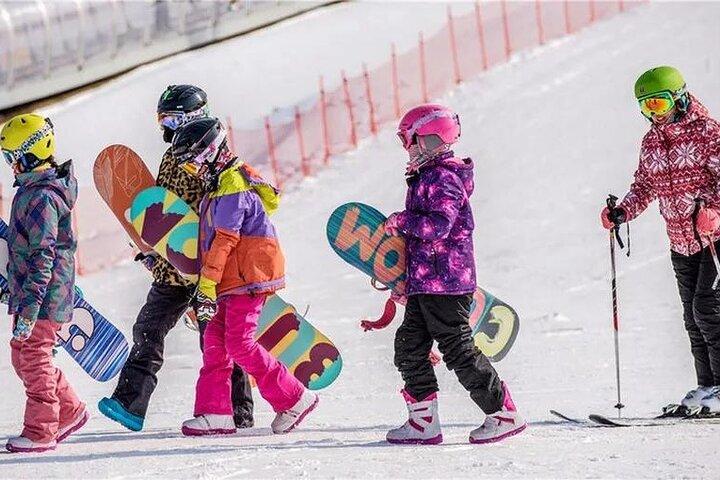 Tour privato di 2 giorni di Harbin a Yabuli Ski e China Snow Town