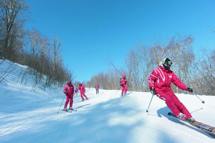 Tour privato di 2 giorni di Harbin a Yabuli Ski e China Snow Town