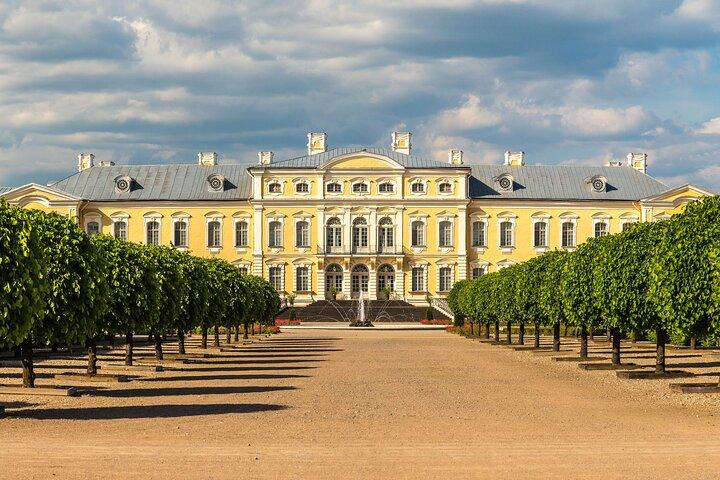 Mini Baltic Tour: Riga - Bauska - Rundale - Kryds Hill - Riga