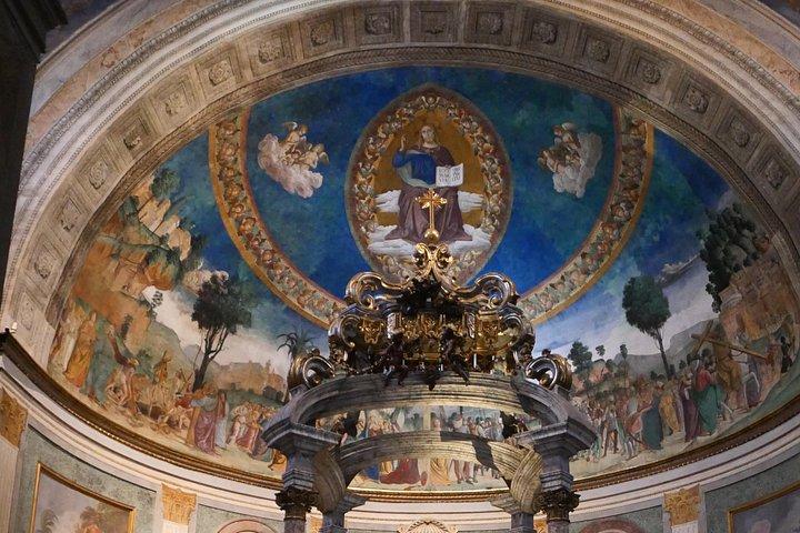 ローマ：地下神殿と十字架の遺物を巡るウォーキングツアー