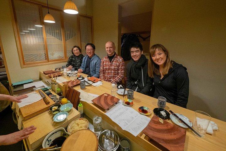 東京のローカル感覚で食べるプライベート＆パーソナライズドフードツアー