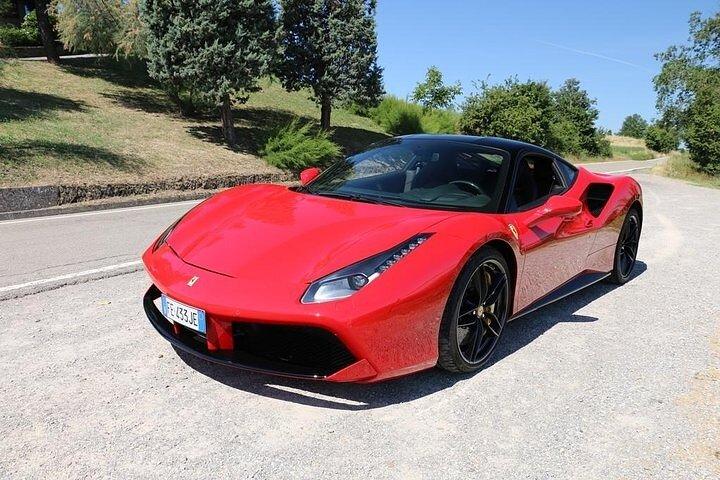 Pushstart Ferrari Portofino - マラネッロで試乗