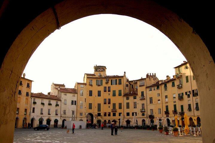 Privérondleiding door Lucca per e-bike of stadsfiets